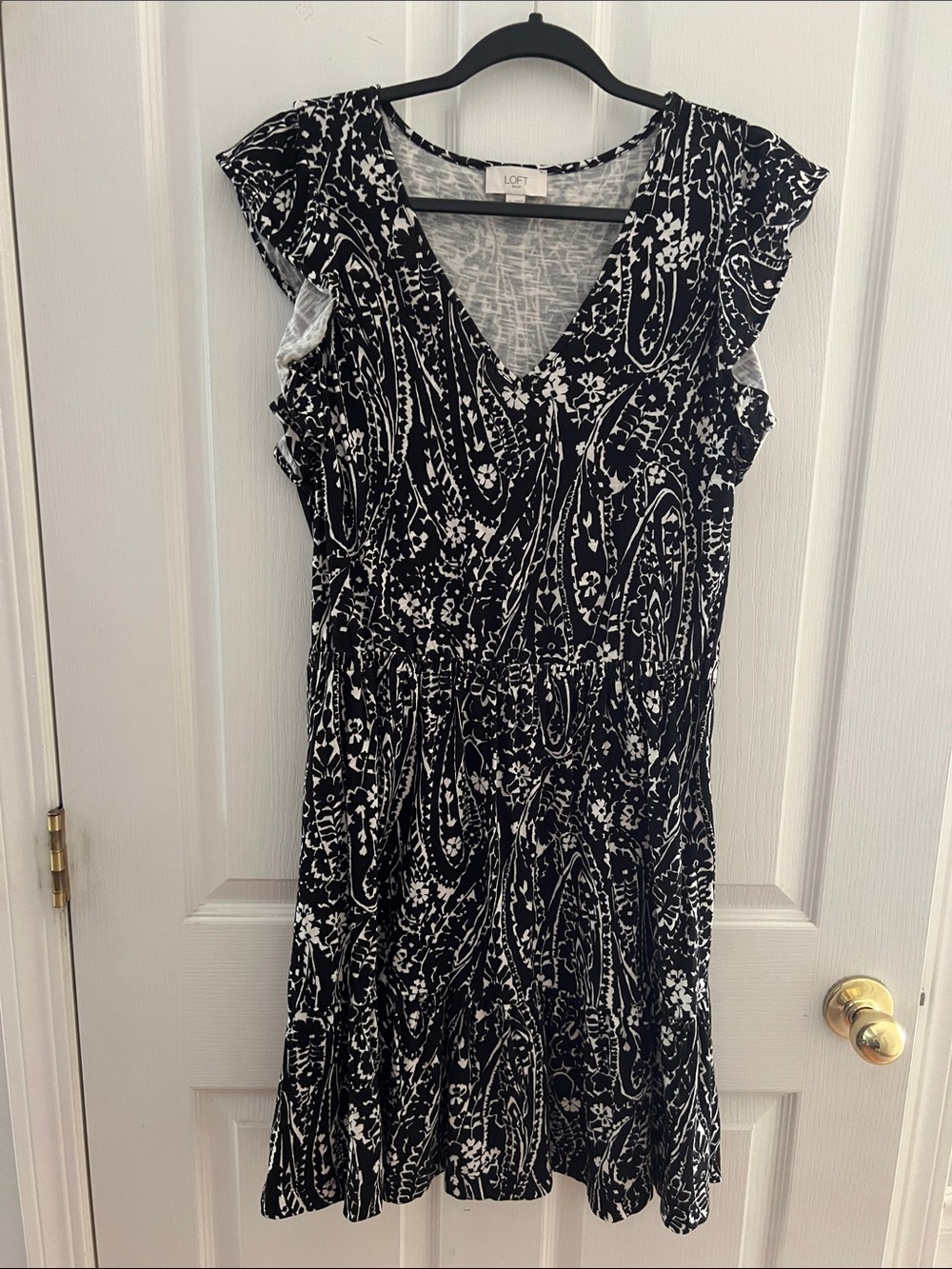 LOFT Black & White Paisley V-Neck Midi Dress